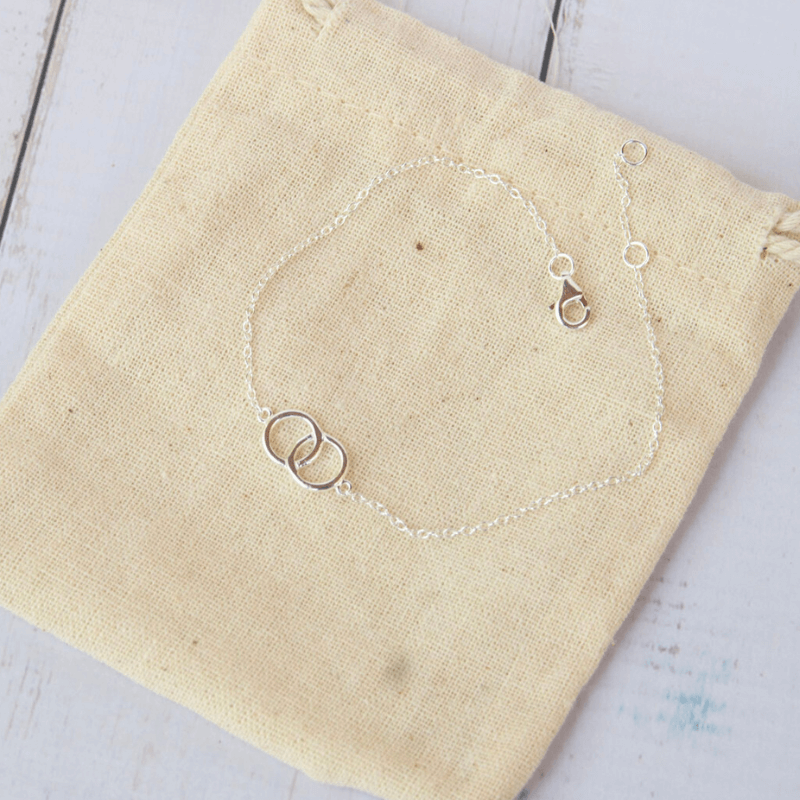 LUMI - Silver Loop Bracelet